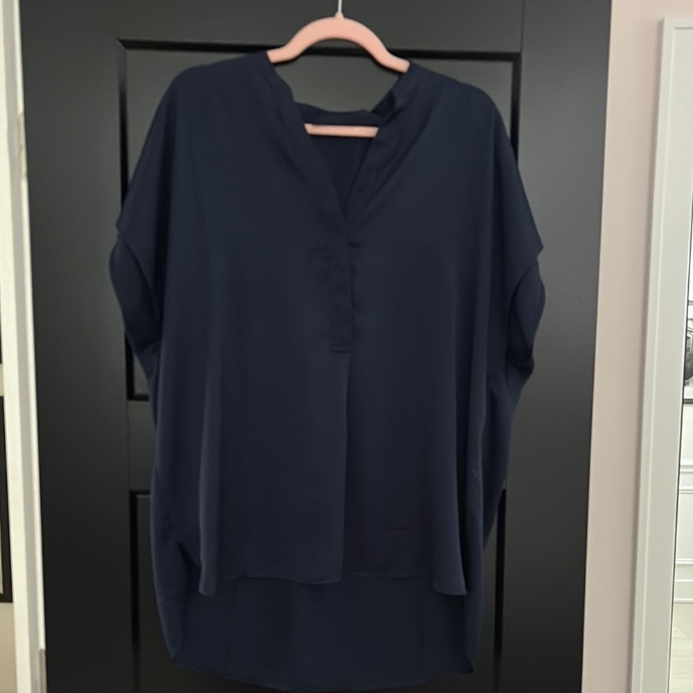 Lane Bryant Navy Mandarin Collar Short Sleeve High/Low.Size 14/16.100% Polyester